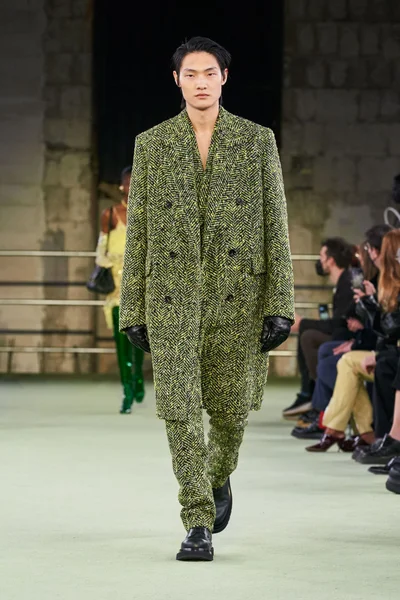 Look 67